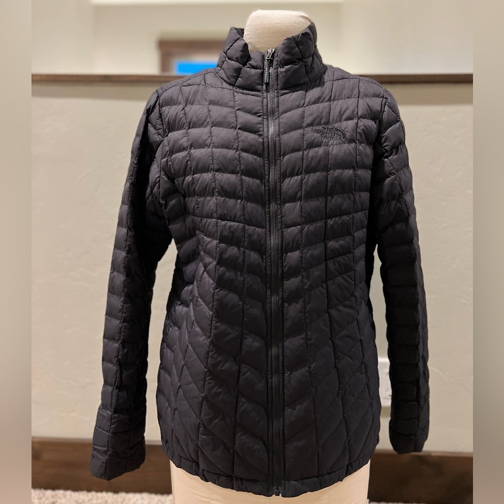 Women’s North Face ThermoBall Jacket — New Condition